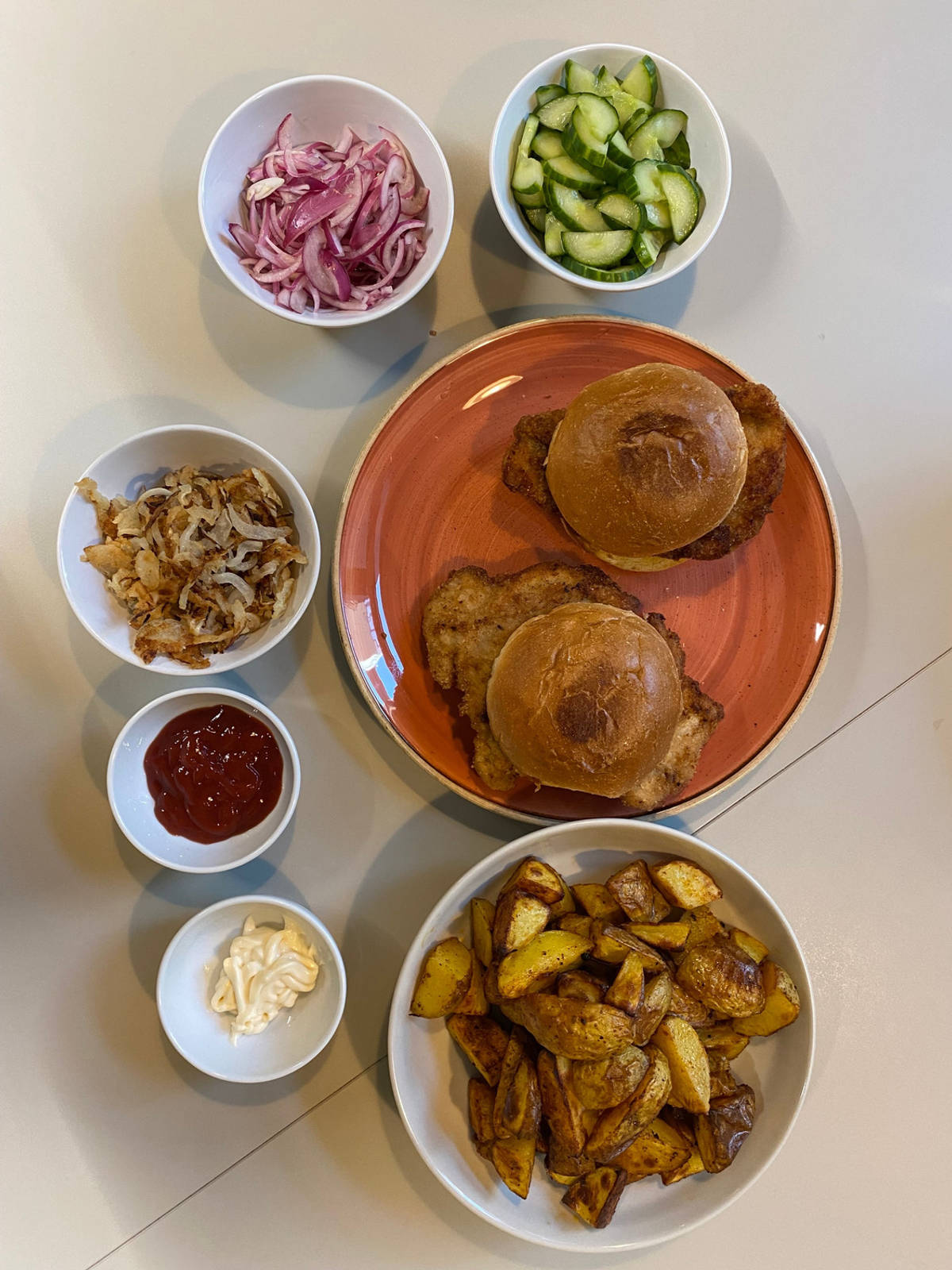 Schnitzel-Burger-Bar für die ganze Familie!
