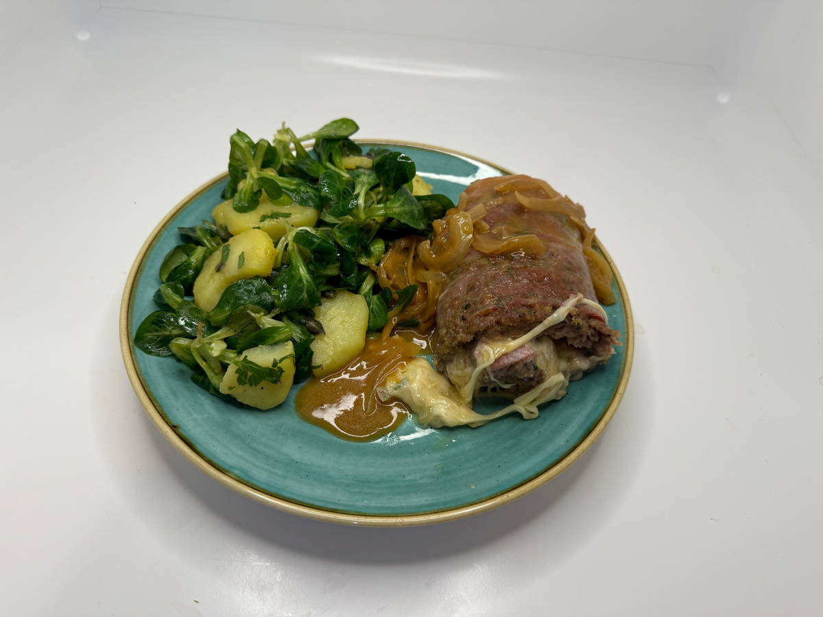 Deftiger eingewickelter Hackbraten