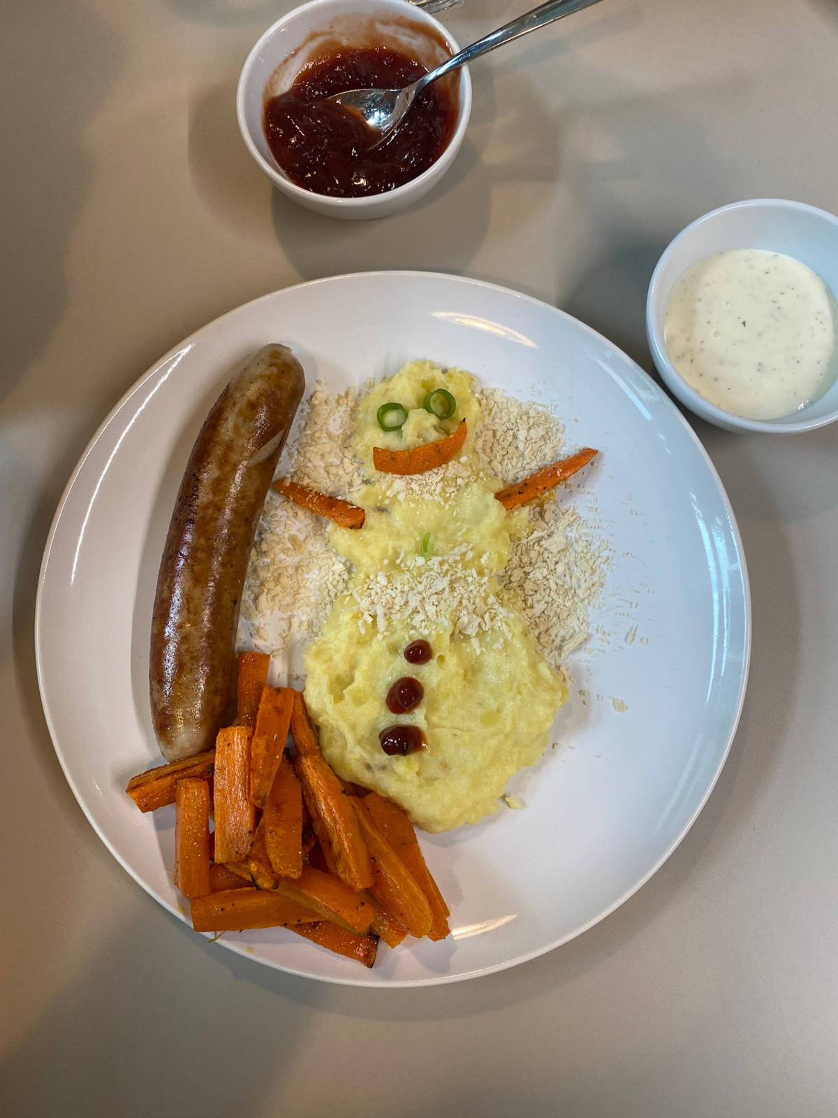 Weihnachtlicher Kartoffel-Schneemann