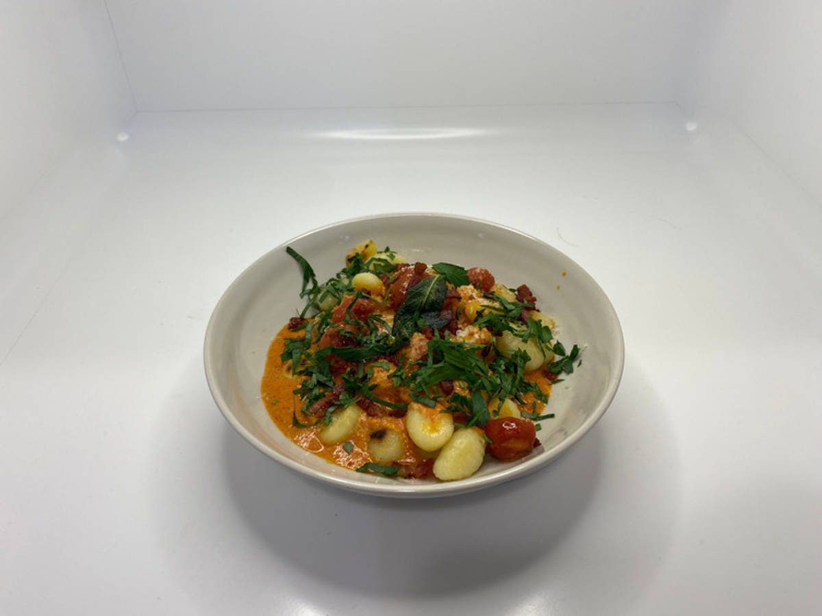 DIY! 5-Minuten-Gnocchi mit veganem Salbei-Steak