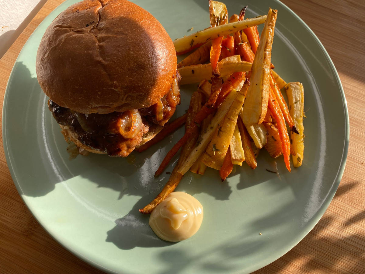 Classic bøfsandwich-style burger