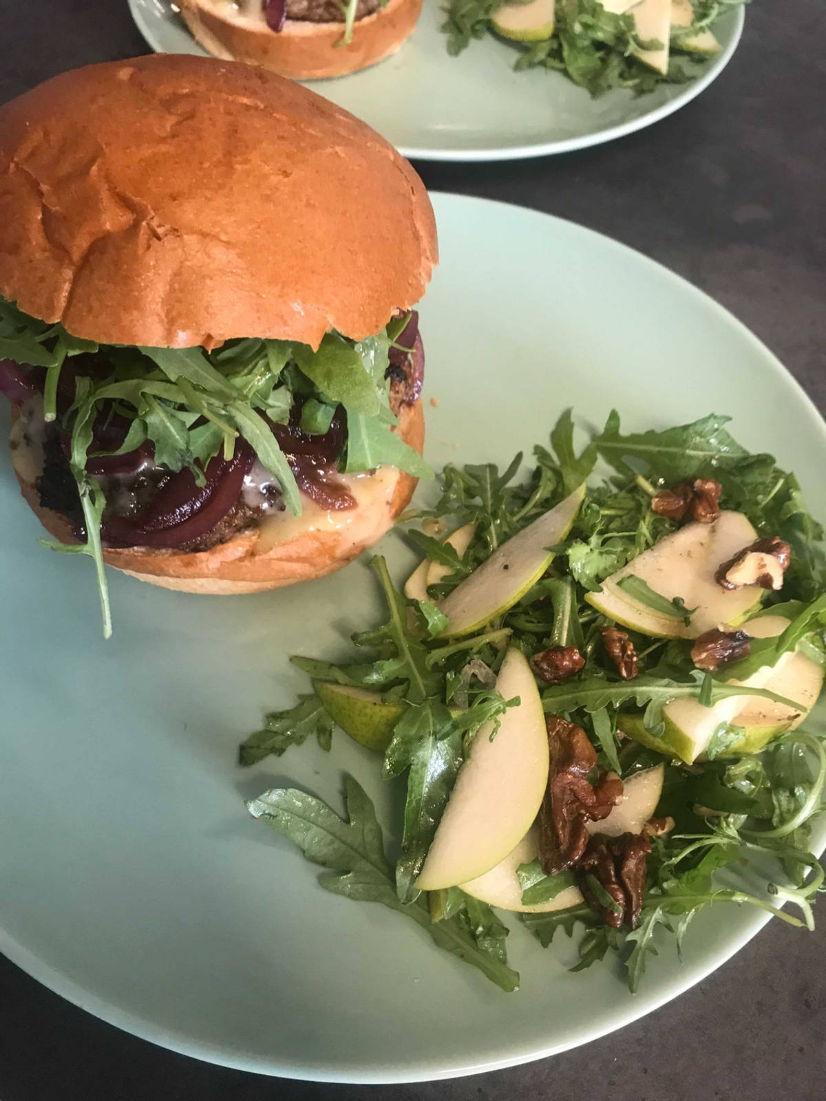 Fransk inspireret bearniaseburger