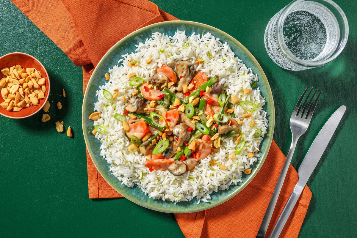 Stir Fry: Bratpfannengemüse mit Erdnuss-Peperoncini-Sauce