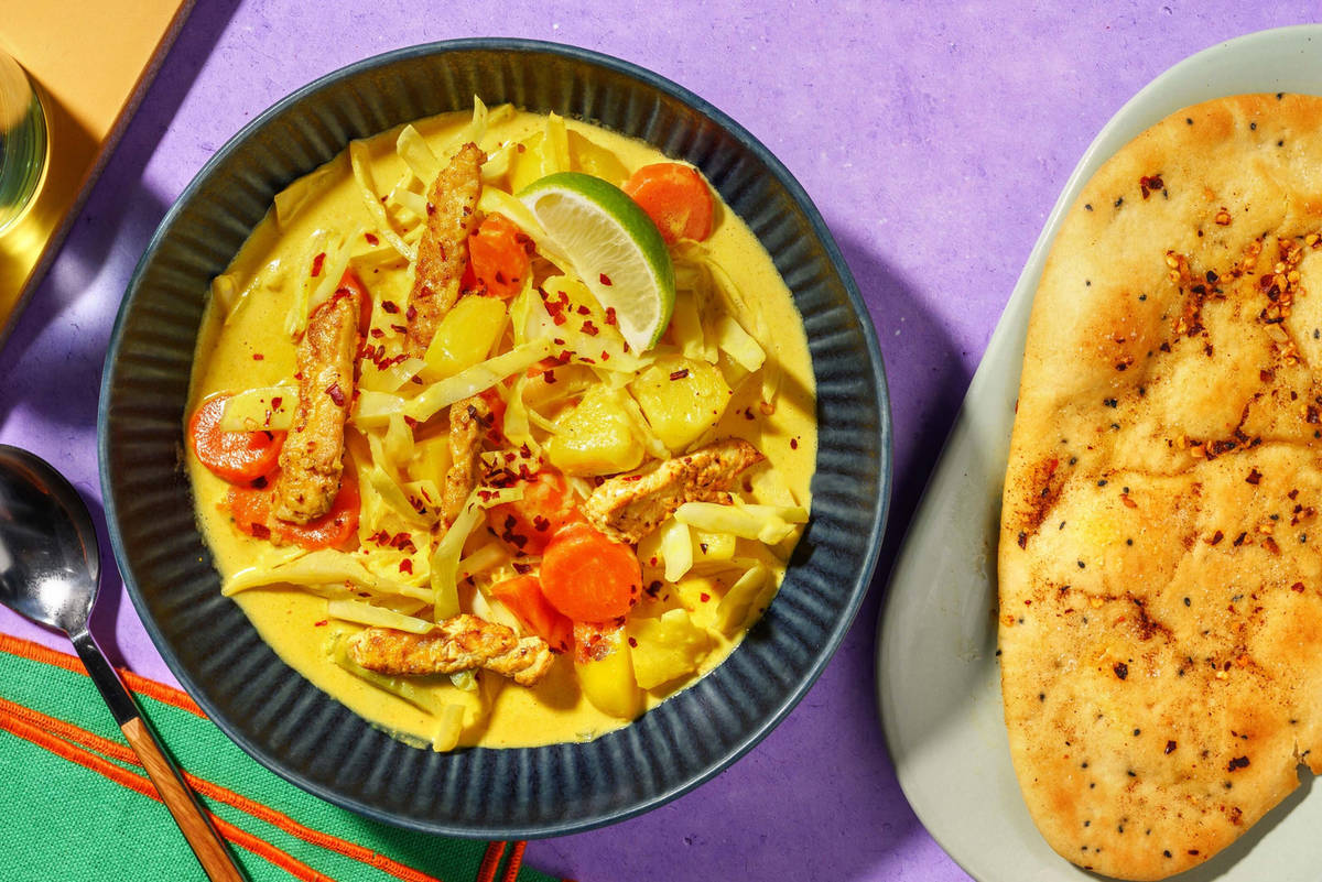 Goldenes Curry mit Spitzkohl und extra Hähnchen