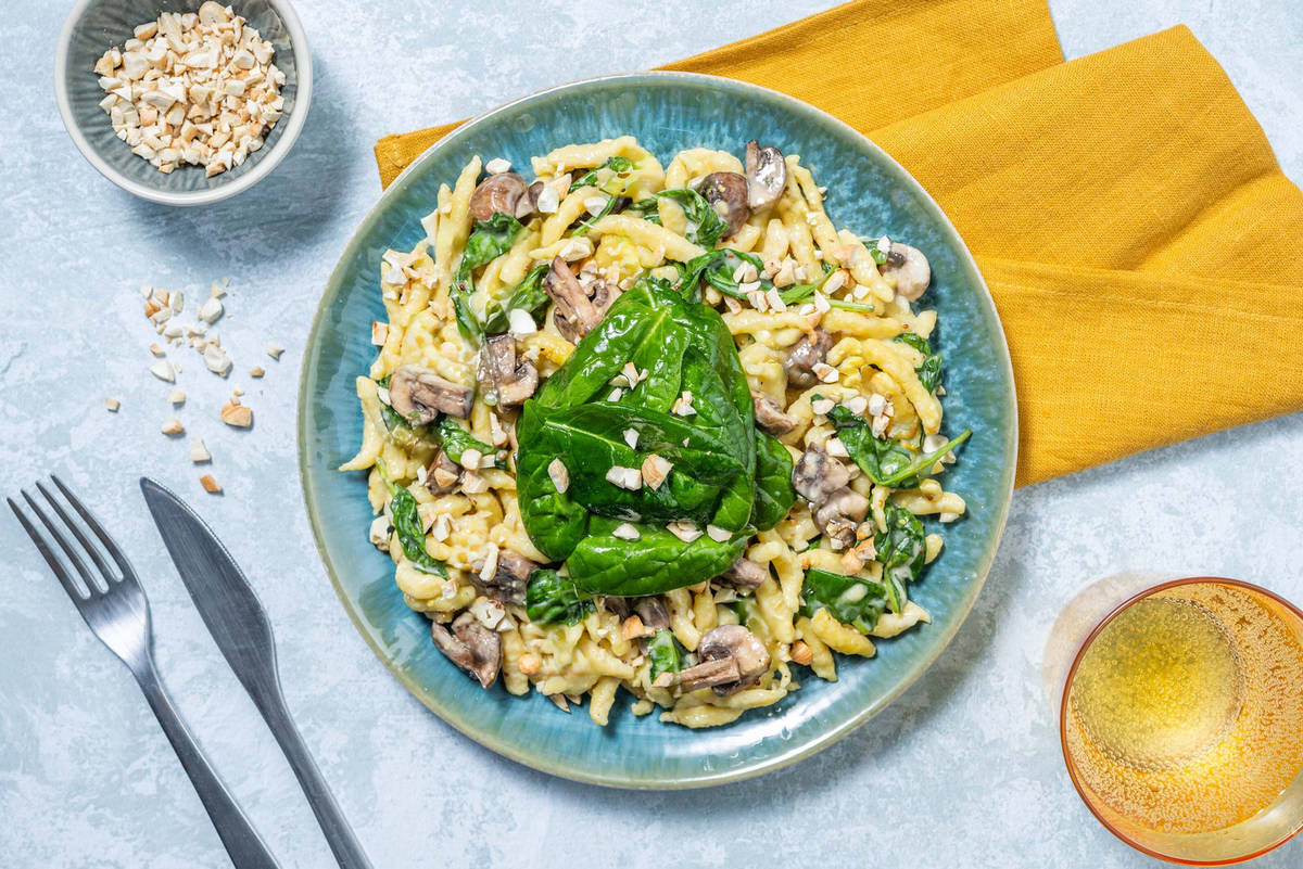 Veganer Spätzle-Auflauf mit Champignons,