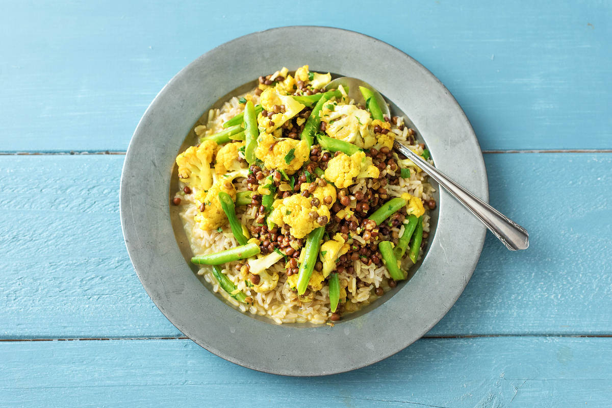 A Trendy Cauliflower and Lentil Panang Curry