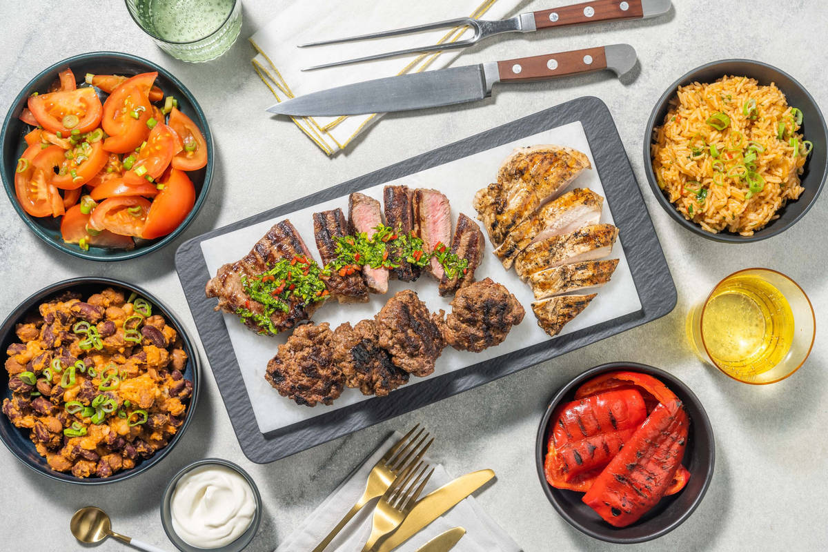 Argentinische Grillplatte mit Chimichurri-Reis Rezept | HelloFresh Argentinische Grillplatte mit Chimichurri-Reis Rezept | HelloFresh