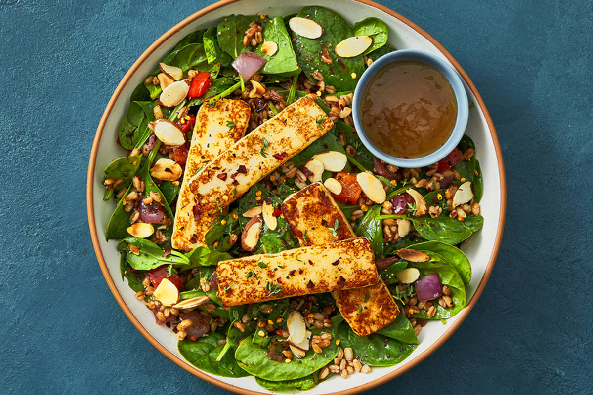 Salade tiède de farro et de haloumi