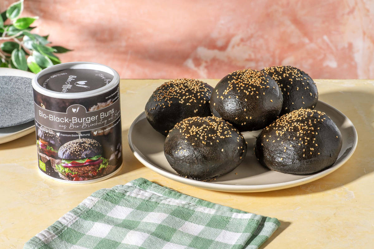Black Burger Buns Backmischung mit Sesam
