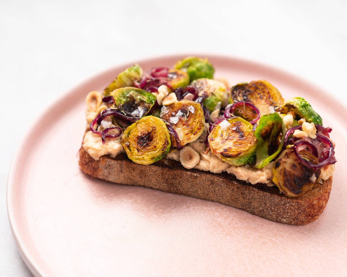 Friselle con cavolini di Bruxelles