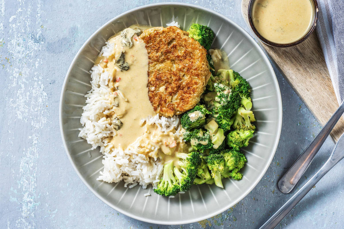 Burger végétarien et riz à l'ail et au gingembre