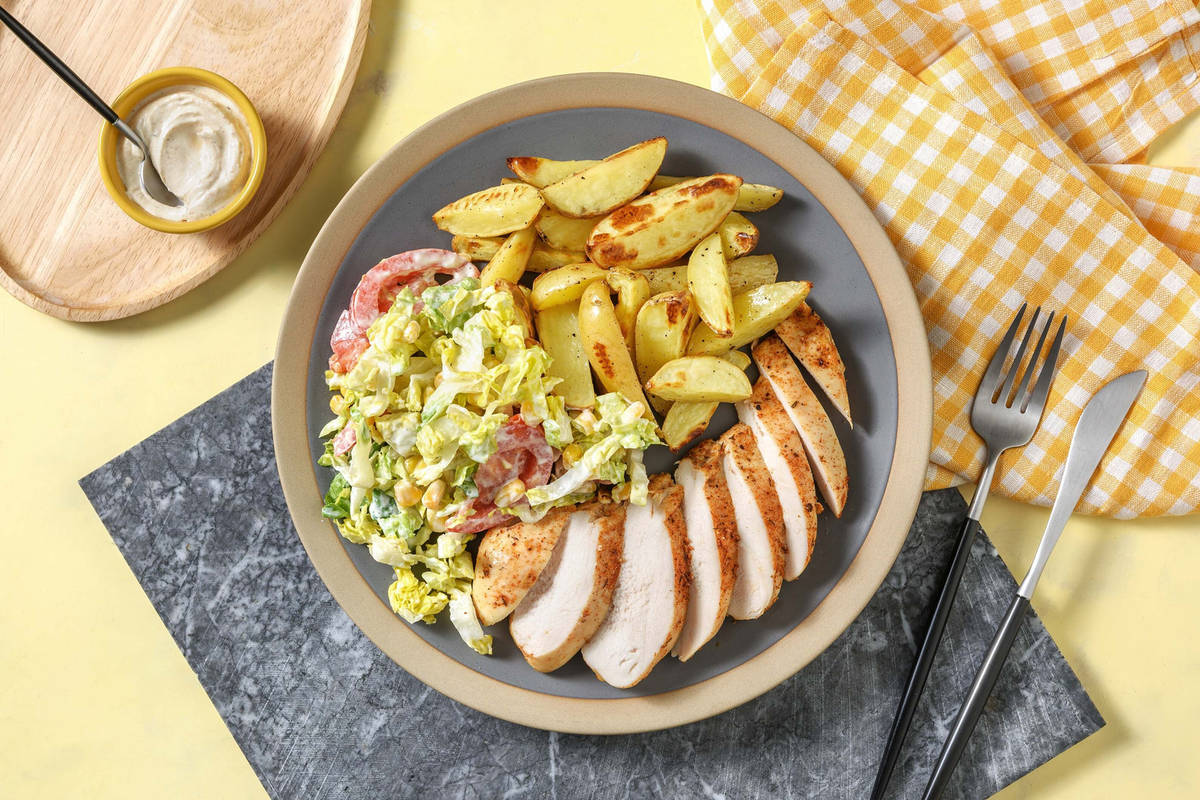 Cajun-Hähnchen mit Salat in Buttermilch-Dressing