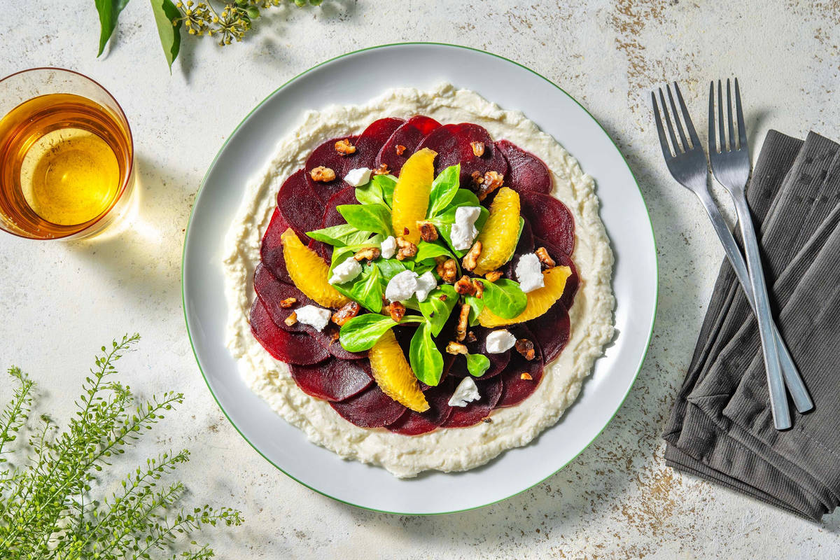 Bietencarpaccio met geitenkaas-sinaasappelcrème