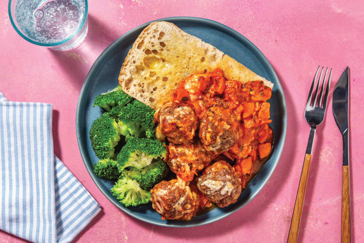 Cheesy Baked Beef Meatballs