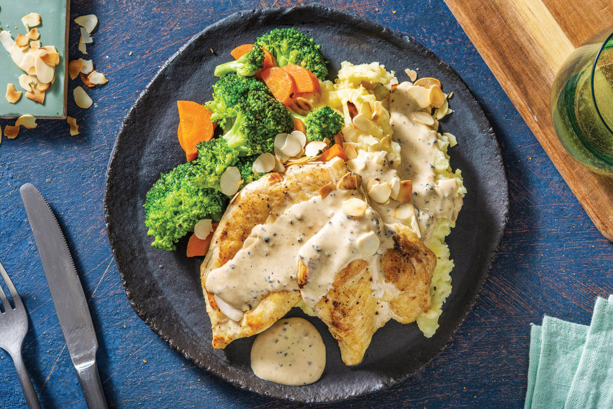 Chicken & Creamy Peppercorn Sauce