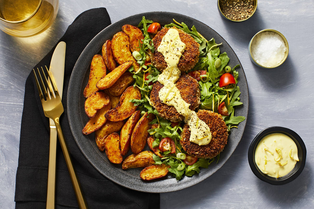 Lemon Aioli Crab Cakes