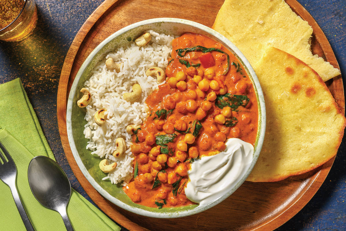 Creamy Chickpea, Tomato & Spinach Curry