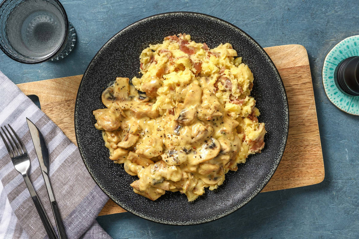 Ragoût de poulet crémeux aux champignons à la dijonnaise