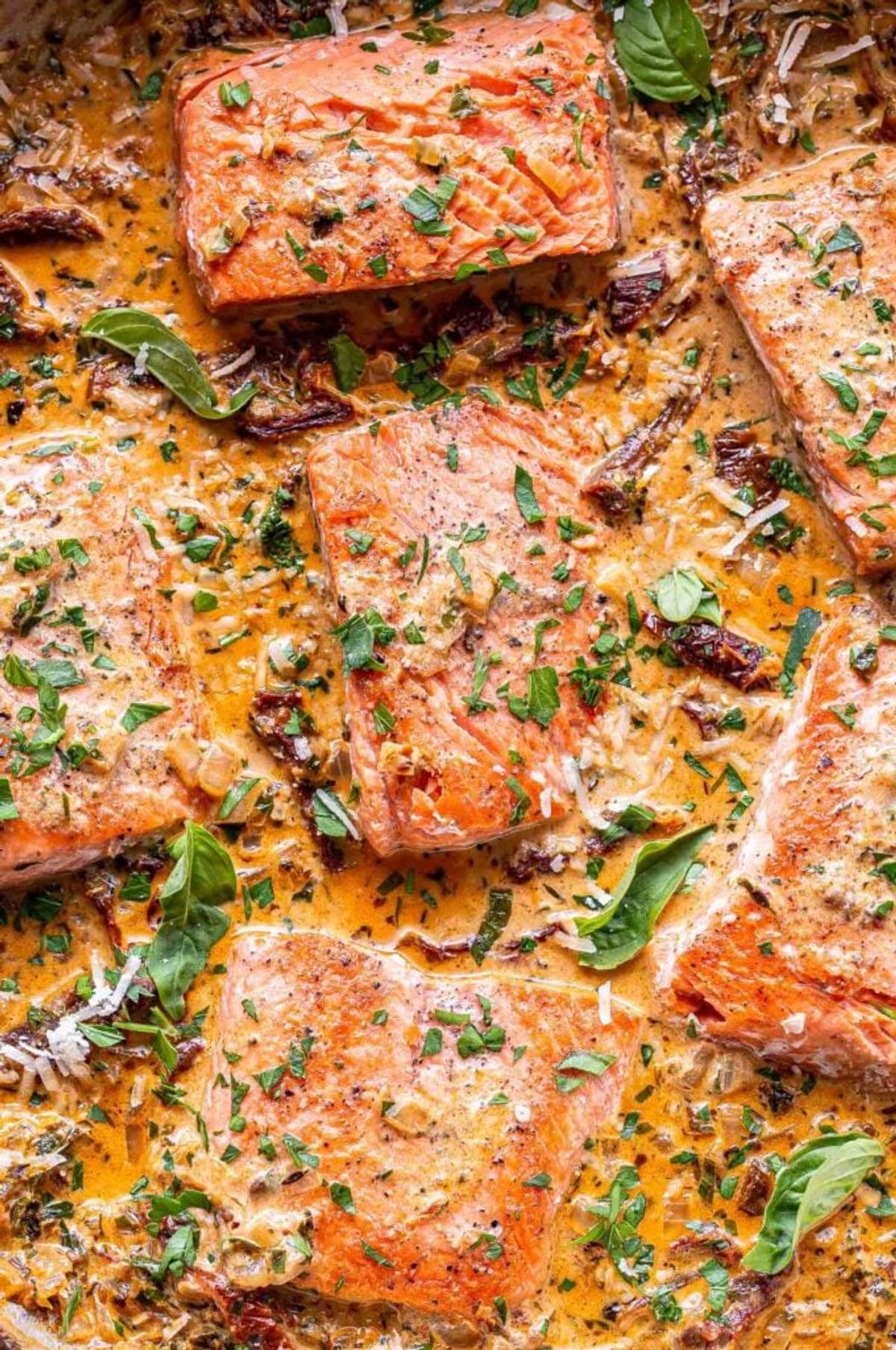 Creamy Florentine-Style Salmon
