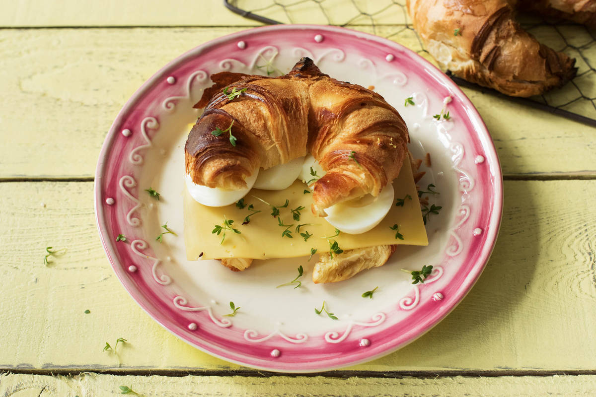 Croissant au fromage mi-vieux
