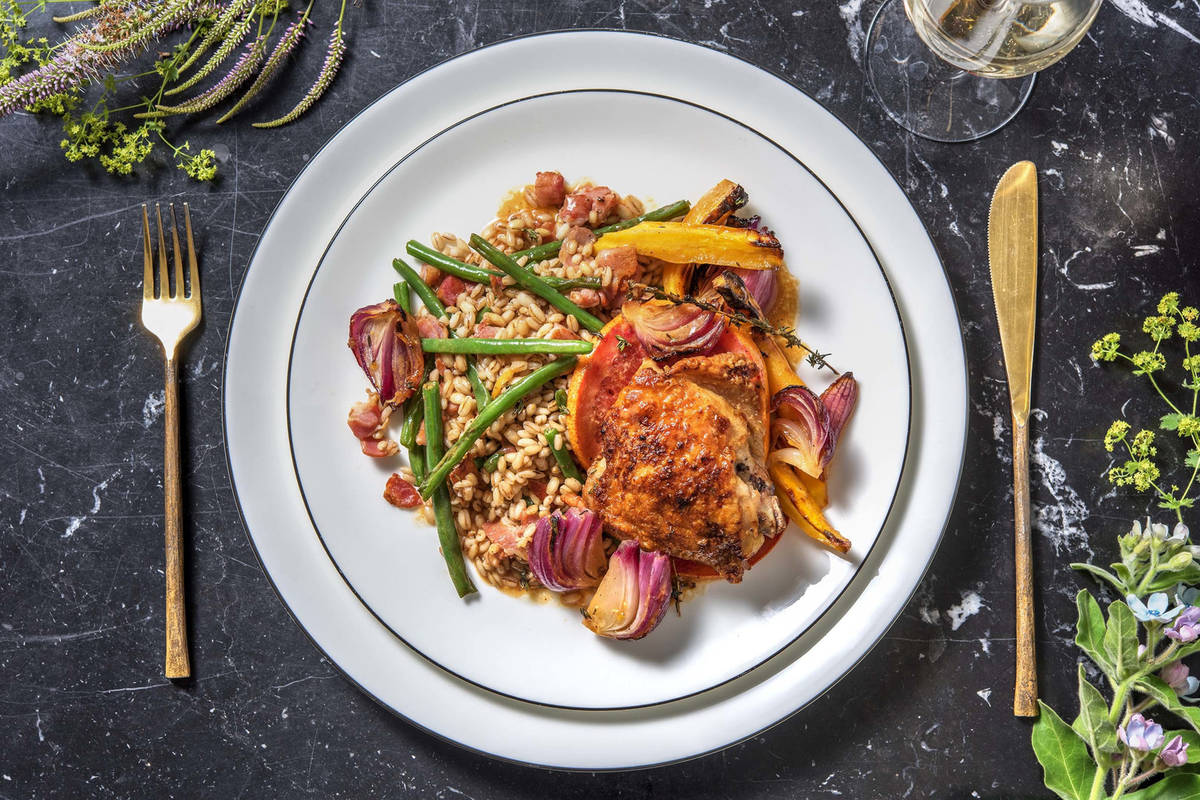 Cuisse de poulet préparée avec une sauce à l'orange sanguine