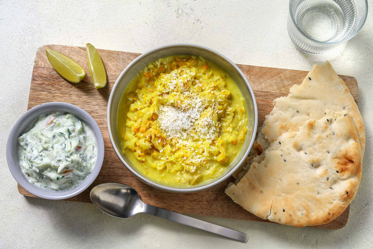 Dahl accompagné de raïta et pain naan