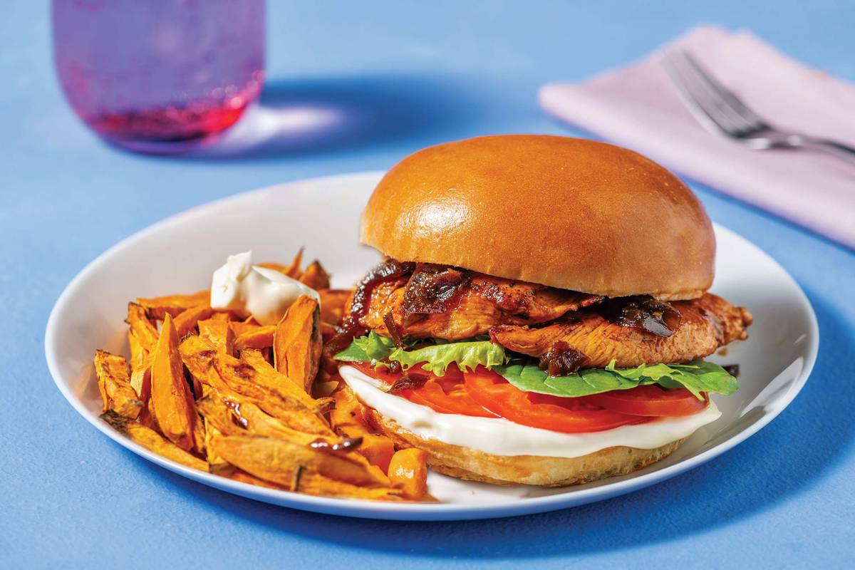 Cheesy BBQ Chicken Burger & Onion Chutney