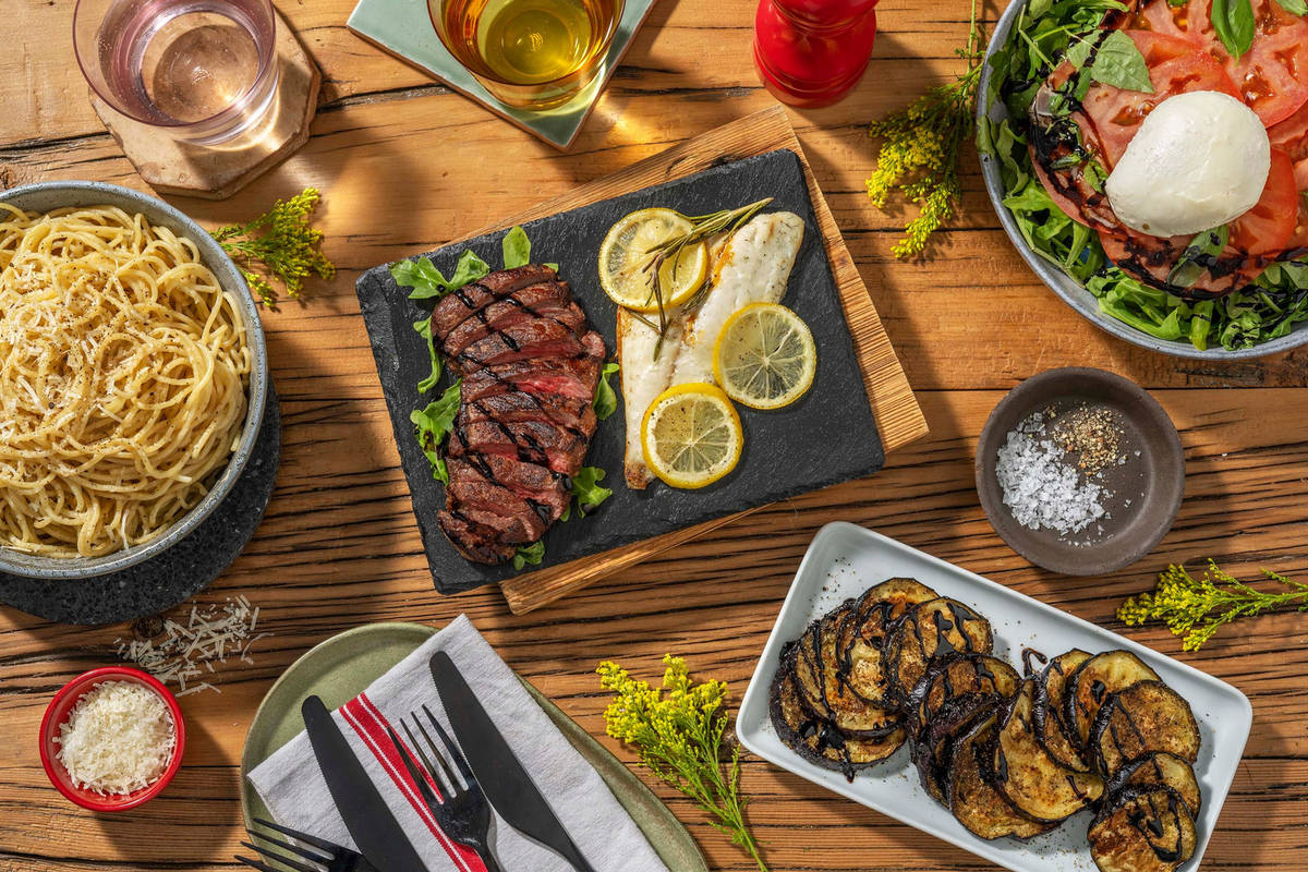 Italiaans feest met dorade uit de oven en tagliata di manzo