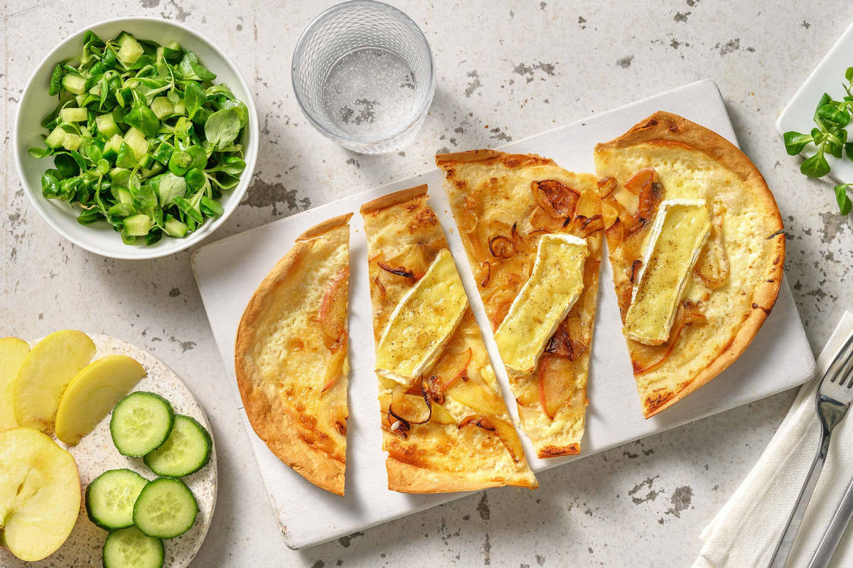 Flammkuchen met brie en appel