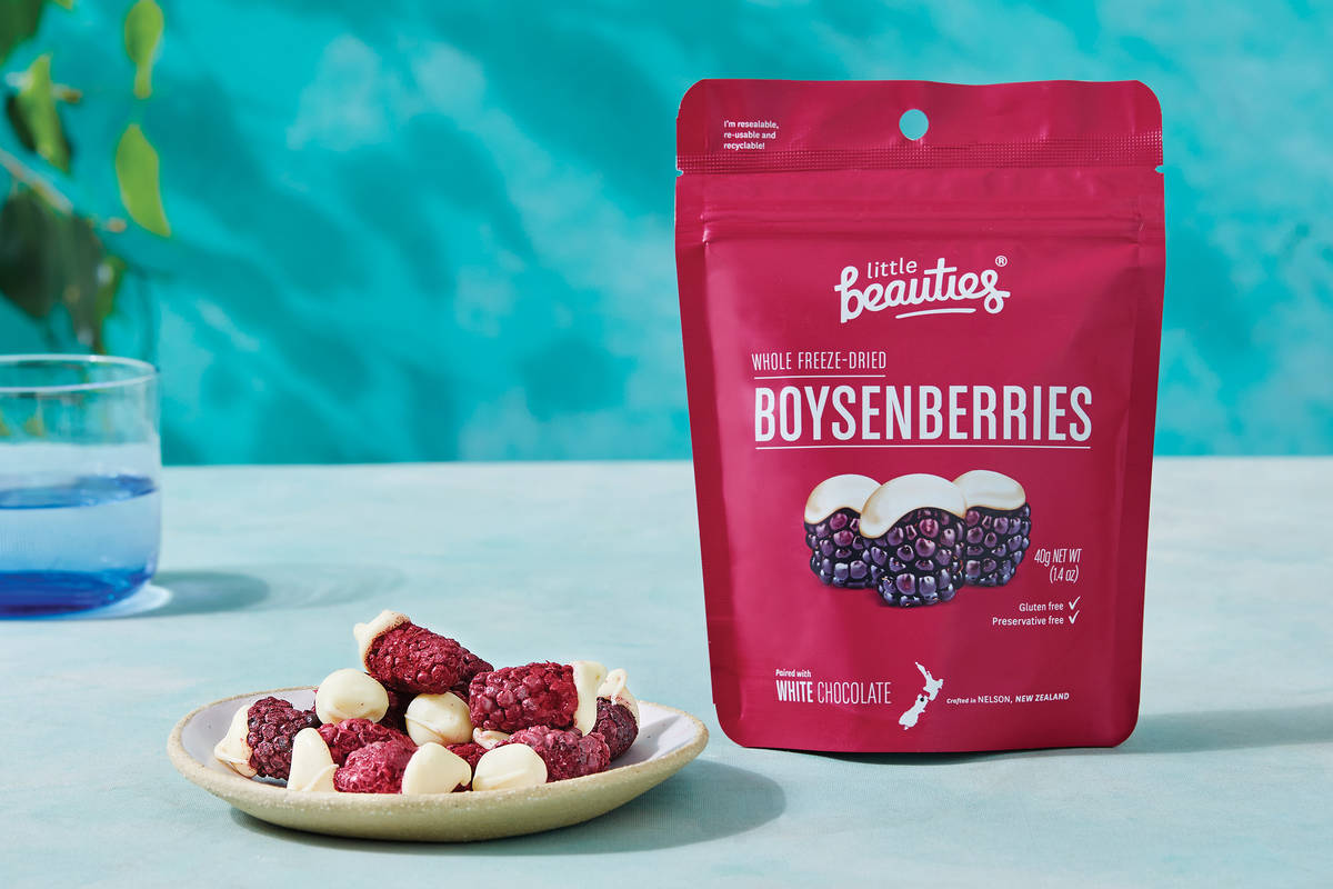 [HFM] Freeze Dried Boysenberries with White Chocolate