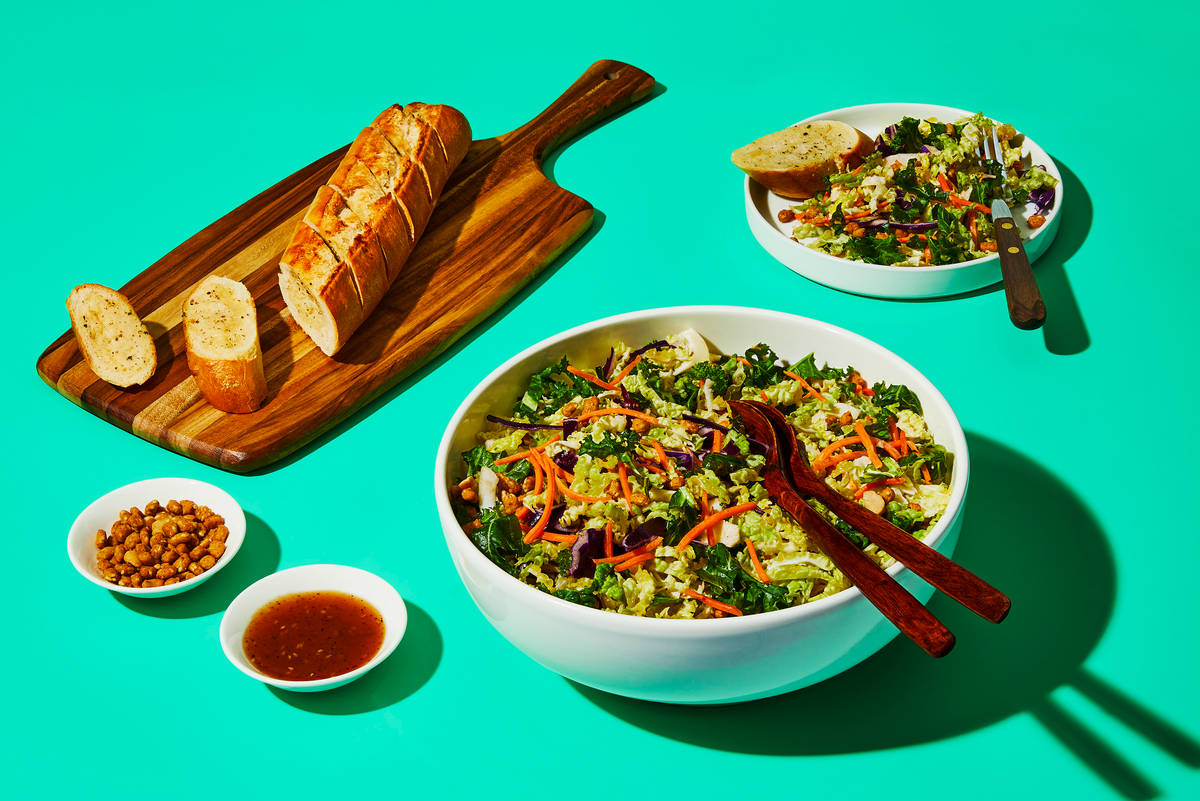 Garlic Bread & Crunchy Sesame Salad Combo