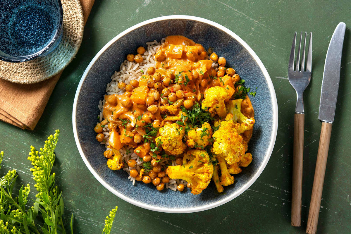 Gele curry met geroosterde bloemkool
