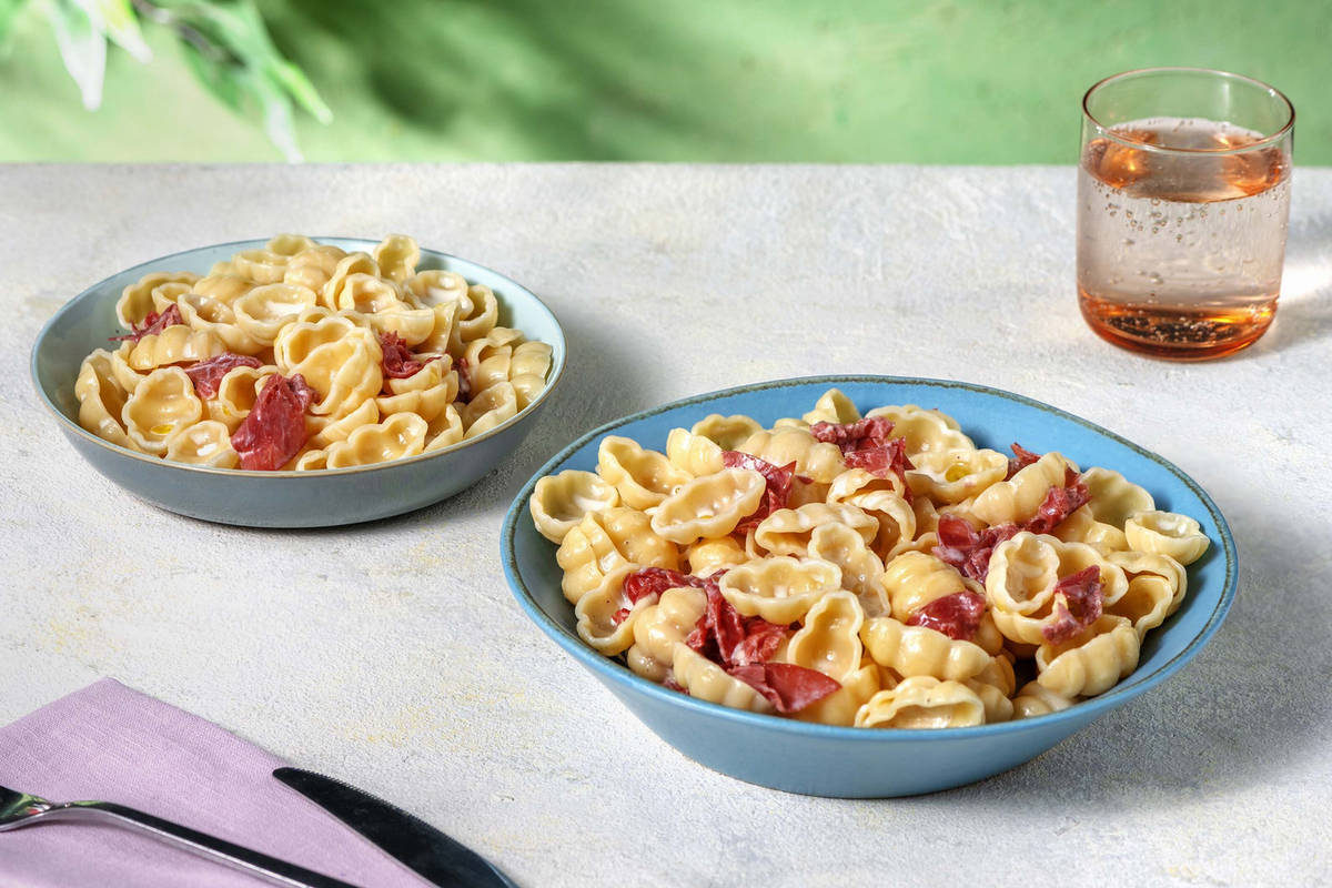 Gnocchetti in cremiger Pastrami-Sahne-Soße