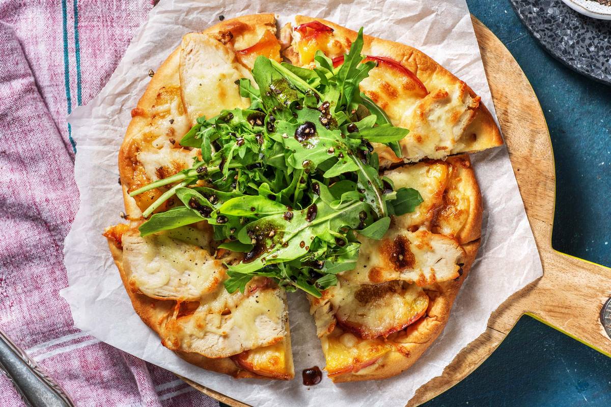 Pizza au poulet grillé et à la nectarine