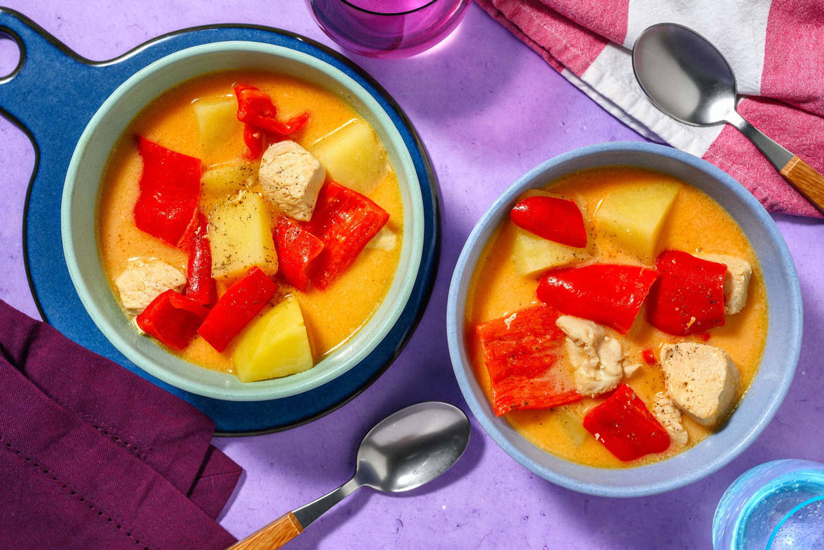 Leckerschmecker Hähnchen-Kartoffel-Gulasch mit Spitzpaprika