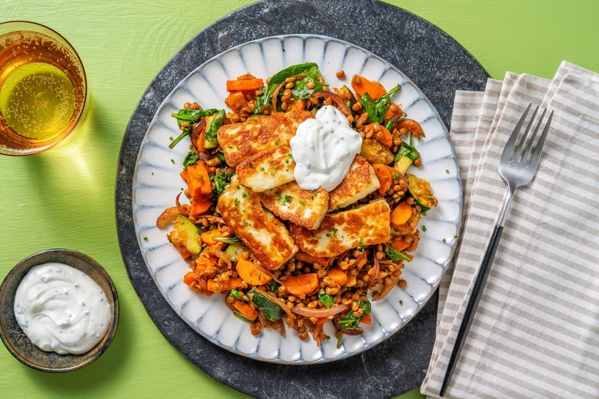Halloumi mit Linsen-Zucchetti-Gemüse