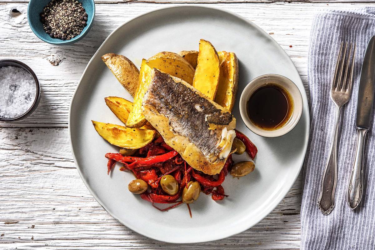 Filet de merlu et poivrons aigres-doux à l’étuvée