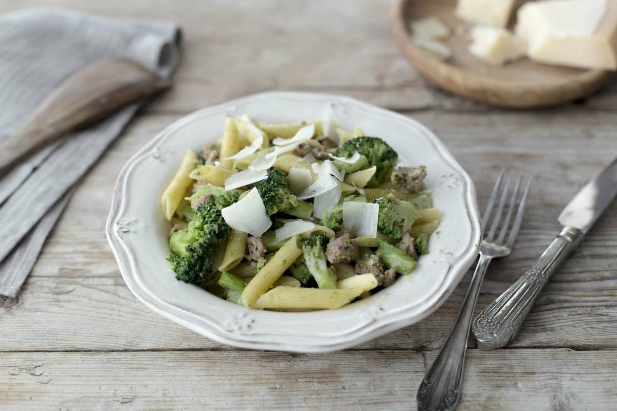 Herbed Pork and Pesto Penne