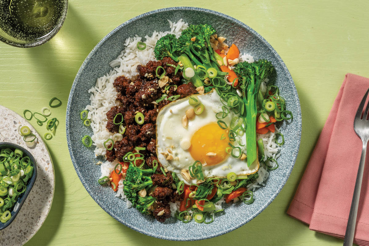 Indonesian-Style Beef & Stir-Fry Veggies