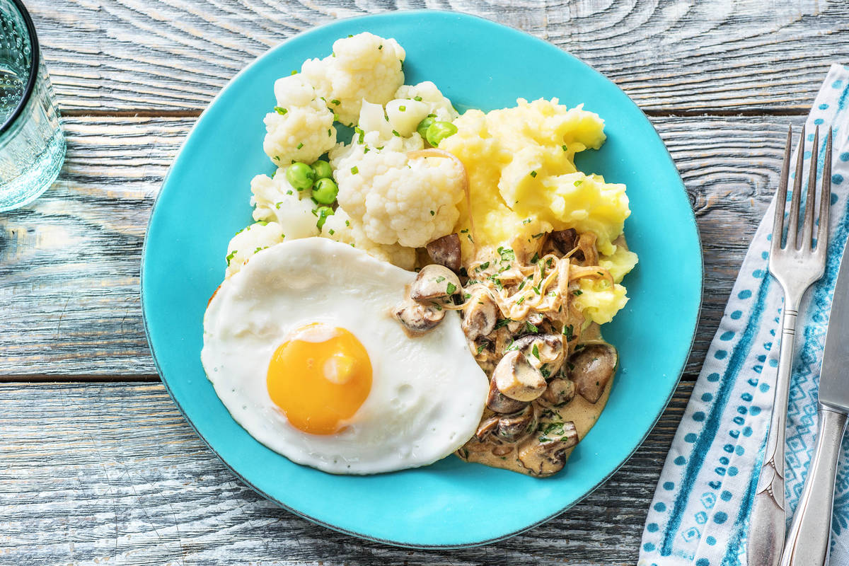 Kartoffelstampf mit Spiegelei