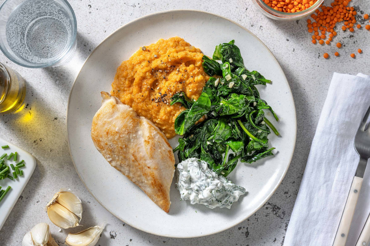 Filet de poulet et purée de carotte au paprika fumé