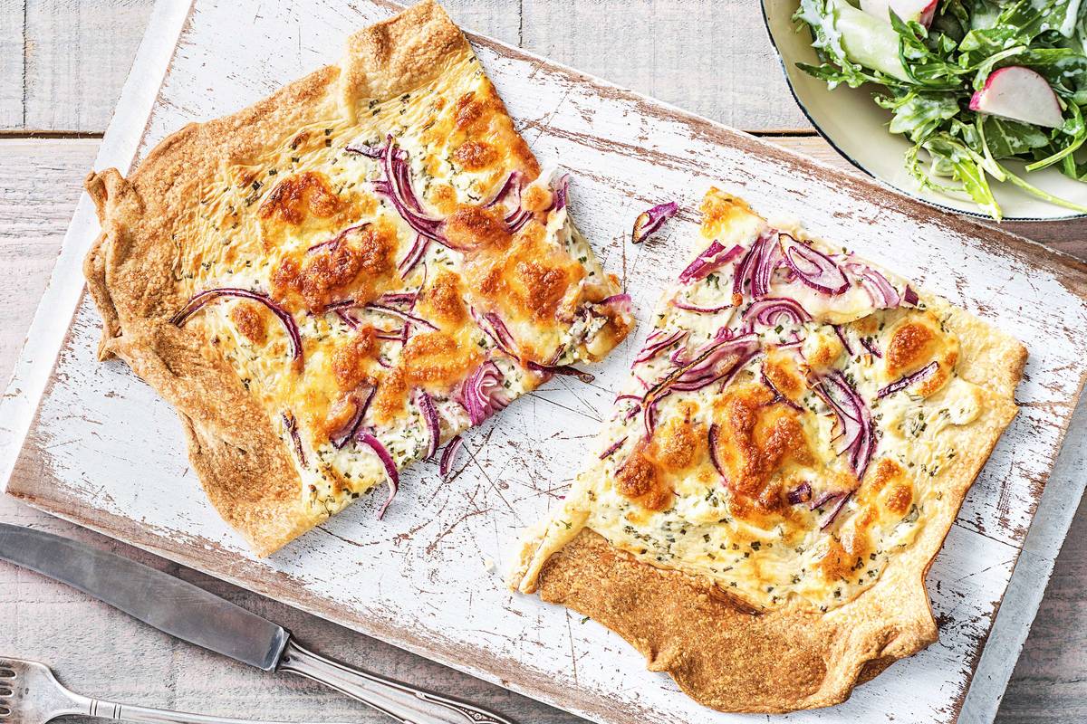 Knuspriger Flammkuchen