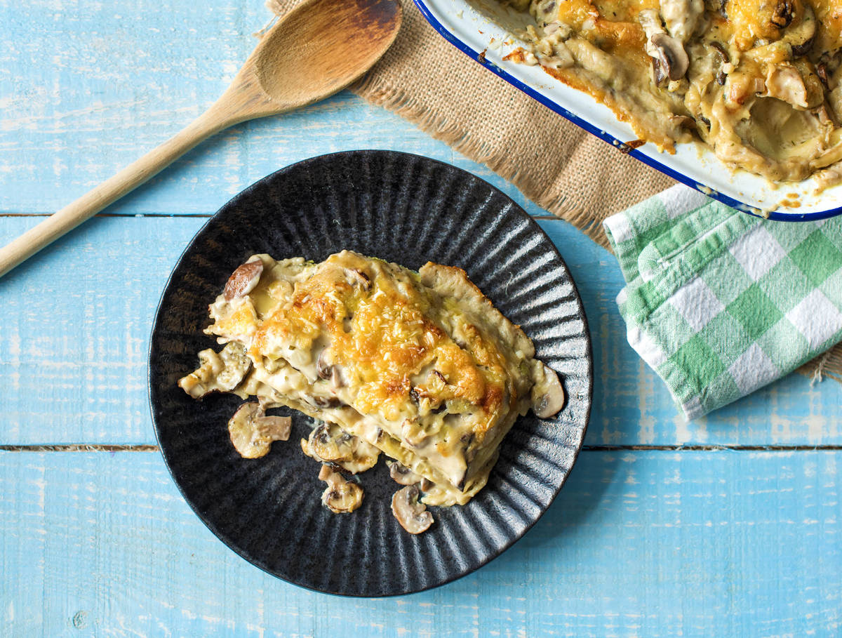 Lasagne bianco met kastanjechampignons en oude kaas