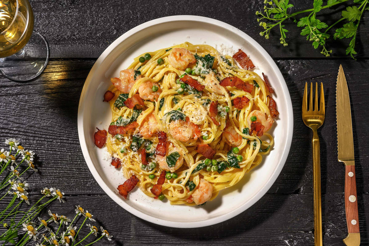 Creamy Alfredo-Style Shrimp Linguine