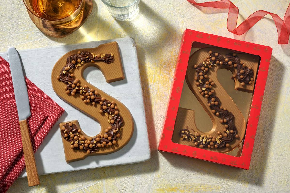Luxe chocoladeletter S - Gouden crunch