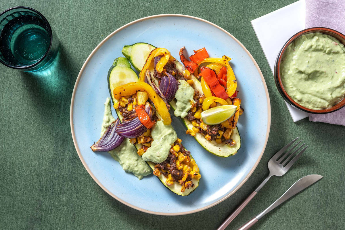 Hackfleischschiffchen mit Avocadocrème