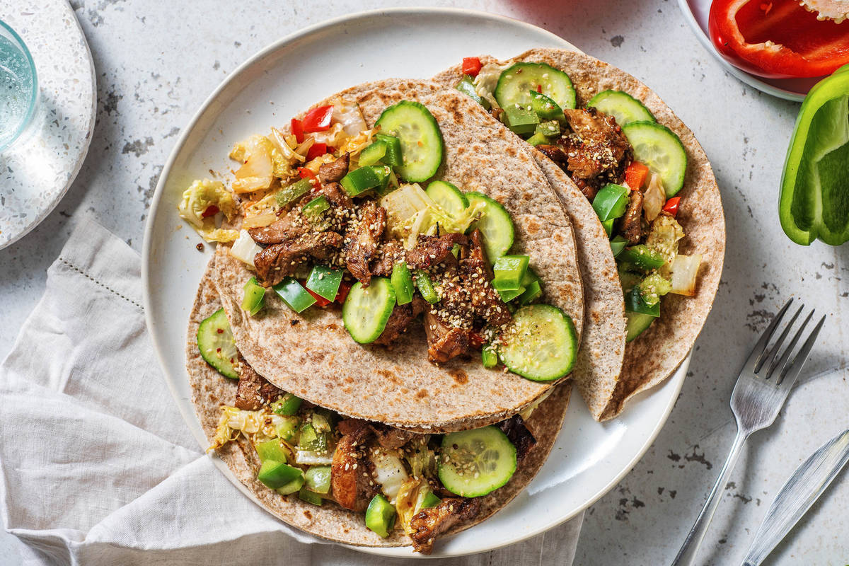 Mini-tortilla's met varkenshaaspuntjes