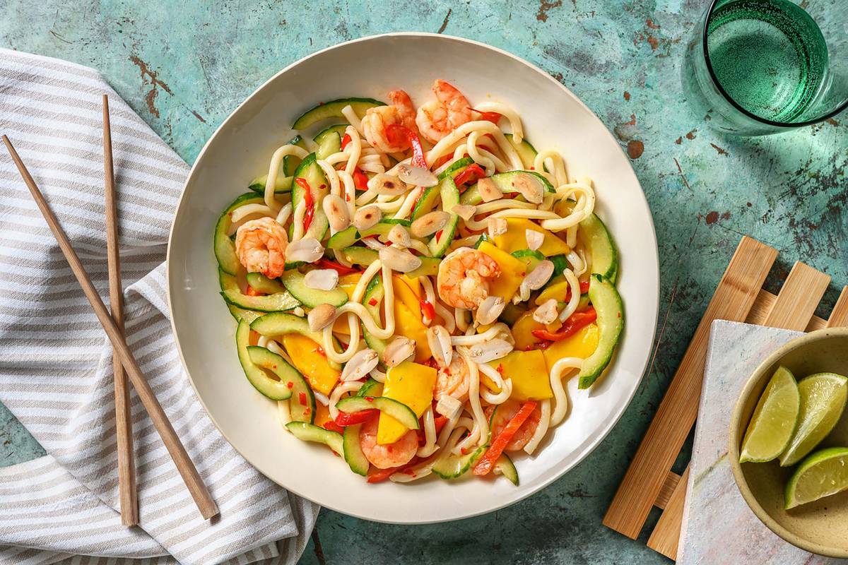 Noedelsalade met garnalen en mango