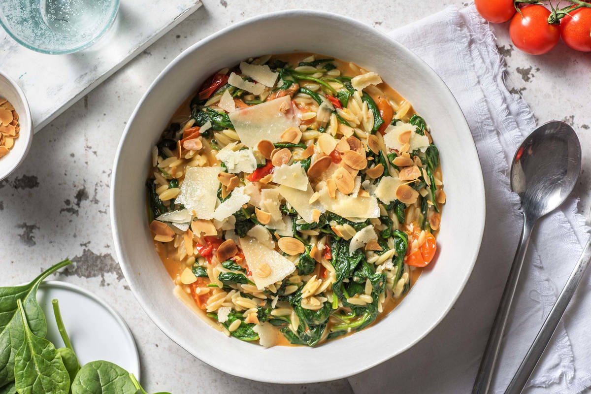 Orzo met spinazie en cherrytomaten