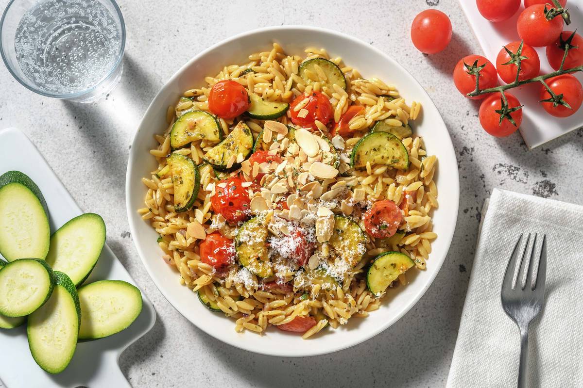 Orzo met courgette en cherrytomaten